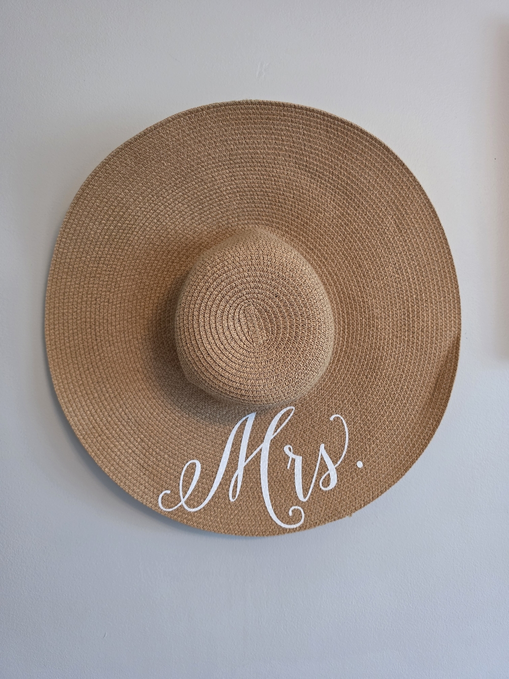 Mrs. Straw Sun Hat - White Script
